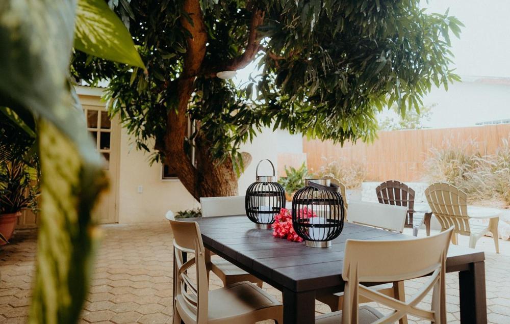Homey Vacation And Carrental Willemstad Esterno foto